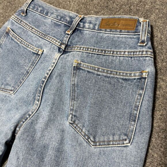 Vintage Bill Blass Women's Light Wash Straight Jeans Blue Denim Size 8P - Picture 3 of 8